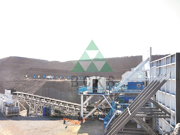 内蒙古錫林浩特大(dà)唐煤業(yè)勝利東二号露天礦3500t h破碎站